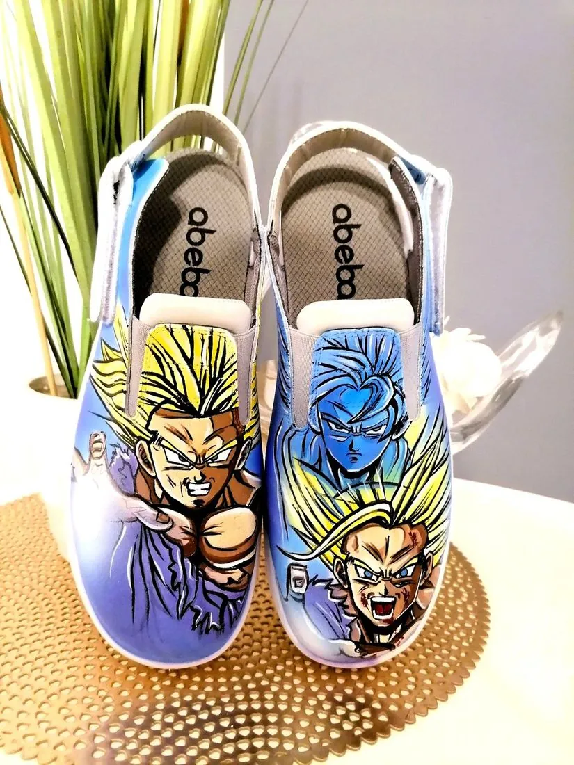 Slip-ons – Super Saiyan transformations – shoes, airbrush, Klaudia Kazuch