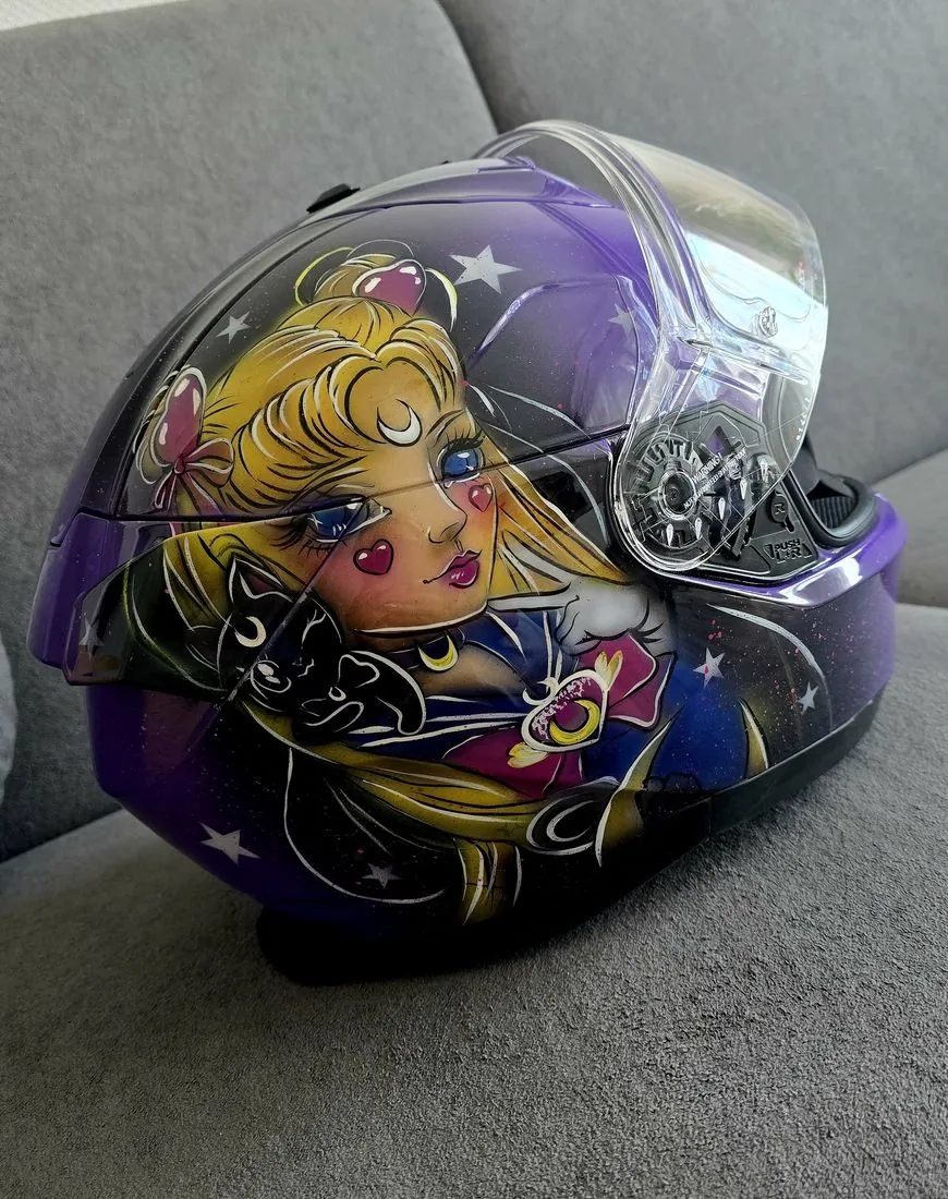 Helmet – Sailor Moon – moto, airbrush, Klaudia Kazuch